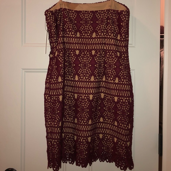 Cute Lulu’s Maroon and Nude Spaghetti Strap - Picture 2 of 5